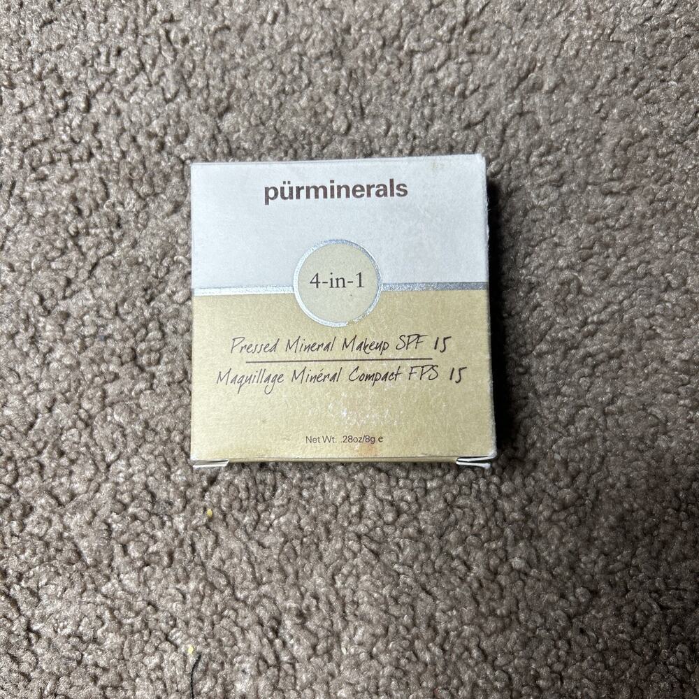 PURMINERALS ~ 4-IN-1 PRESSED MINERAL MAKEUP ~ PORCELAIN ~ .28 OZ Expired 05/08